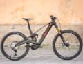 Rotwild R.EXC Ultra: Shimano EP801 // 820 Wh // 170/160 mm // 29/27,5 Zoll (Mullet) // 22,1 kg // 11990 Euro.