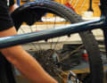 In unserer hauseigenen Werkstatt und dem Testlabor wurden die Reifen tubeless montiert.