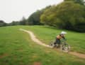 Per se sind Mountainbike und Trail eine super Spiel-Kombi für Kinder. Wir haben die Tipps, wie die Freude am Biken lange erhalten bleibt.