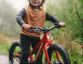 Style ist, wenn der Helm zum Bike und zu den Schuhen passt. Leatt weiß, dass das auch für Kinder gilt.