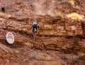 Doppeldrop: Casey Brown lässt alle Zweifler verstummen, ob Frauen zur Red Bull Rampage gehören.