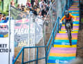 Bei einem Event, wie diesem Urban-Downhill-Rennen Valparaiso, kann ein kleiner Fehltritt gravierende Folgen für Körper, Selbst- und Öffentlichkeitswahrnehmung haben.