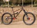 Starling Dive: Rahmenset mit 160 mm Hub für 26-Zoll-Räder. Limitiert auf 10 Stück. Preis ohne Dämpfer: 2.046,67 britische Pfund.