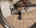 Achsstandard: Boost 148 x 12 mm; Schaltauge: Sram UDH