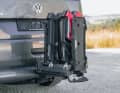 Damit lässt sich der Epos trotz seiner 17 Kilo locker auf die Kupplung hieven