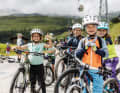 Glückliche Gesichter bei den Family Bike Vibes in Arosa.