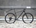Schwarz, schlank, schnell: Das puristische VPace C4M ist ein faszinierendes Hardtail-MTB mit Suchtpotential.