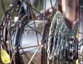 Der Schub kommt vom 250 W starken Mahle-Motor. Der leichte E-Antrieb sitzt in der Hinterradnabe und liefert 45 Nm Drehmoment