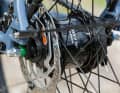 Die Schaltung stammt von Shimano.