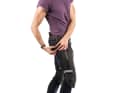 Rainlegs Basic BASIC, 145 Gramm
Besonderheiten: Auch in Reflex- und Thermo-Ausführung erhältlich
Fazit: Die Rainlegs treten aufgrund  ihrer Konstruktion in einer eigenen Liga an – und sie überzeugen 
in der Praxis. Kleines Packmaß, mit Steckschnallen und zwei Klettverschlüssen leicht anzuziehen,  ausreichender Schutz ohne Hitzestau: Für ein paar Kilometer im Alltagsverkehr und bei mäßigem Regen gibt es derzeit nichts Besseres.