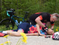 ... und in die stabile Seitenlage bringen. Sofort Rettungsdienst alarmieren.