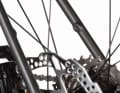 Wie Canyons CF 7.0, verfügen alle Bikes über Rahmengewinde zur Montage von Schutzblechen, manche auch für Gepäckträger und Parkstütze: Ein klarer Hinweis auf einen breit angelegten Einsatzbereich.