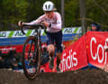 Bald Europameisterin! Fem Van Empel beim Elite-Rennen der Frauen der Cross-Europameisterschaften in Namur, 5. November 2022