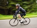 Kontraste: Morgens begleiten eisige Temperaturen die Fahrt durch den Schwarzwald...