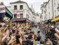 An der Cote de la Butte Montmatre: Evenepoels entscheidender Antritt im Herzen von Paris, frenetisch bejubelt