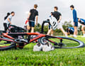 Schonprogramm: Schon viele ehemalige Fußballer sind durch Radsport gesund und leistungsfähig geblieben.