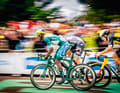 Schnell und bezahlbar: Das Cube, das Biniam Girmay auf dem Weg ins Grüne Trikot der Tour de France 2024 pilotierte, kostet weniger als die Hälfte als das teuerste Rad im Test.