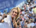 Schönes Souvenir: Pauline Ferrand-Prévot bei der letzten Tätigkeit als Mountainbikerin. Nach dem Selfie als Olympiasiegerin wechselte sie zurück in den Straßenradsport