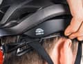 Mips Spherical gibt es exklusiv nur bei Giro. Es besteht aus zwei gegeneinander verschiebbaren Helmschalen mit sehr hohem Tragekomfort