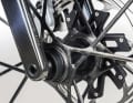 Handwerklich - Felge, Speichen und Nabenflansch der Laufräder von Syncros sind als zusammenhängendes Carbonteil handgefertigt