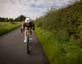 Specialized hat einem der besten Rennräder der Welt ein umfangreiches Update verpasst: Das neue Tarmac SL8 soll schneller, leichter, steifer und komfortabler als der Vorgänger sein, der im TOUR-Test bereits die Bestnote 1,4 einheimste. Wir konnte das Top-Modell rund um Glasgow schon testen.