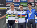 Die Karriere von Lucas "Luke" Plapp in Fotos: 2018 wird der Australier Zweiter bei der Rad-WM in Innsbruck im Einzelzeitfahren der Junioren hinter Remco Evenepoel (Mitte/Gold) und vor Andrea Piccolo (Rechts/Bronze)