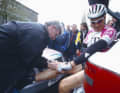 Erik Zabel mit Glück im Unglück. Bei Gent-Wevelgem 2000 wurde er von einem Pferd überrant, kam aber ohne größere Verletzungen davon.