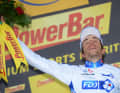 Pinot gewinnt die 8. Etappe der Tour als Ausreißer vor Cadel Evans und genießt seinen Sieg sichtlich erlöst.