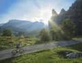 Von Autokolonnen wie in den Dolomiten bleiben Radler am Passo di Campogrosso in den Piccole Dolomiti verschont