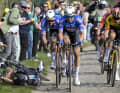 Zuvor war John Degenkolb nach einer Kollision mit Mathieu van der Poel bei Paris-Roubaix zu Fall gekommen.