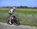 Vorteil im Wind: In solchen Rennsituationen – Weltmeister Gianni Vermeersch führt das EM-Rennen im flandrischen Oud-Heverlee an – ist gute Aerodynamik auch im Gravelsport entscheidend.