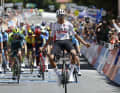 Gleich bei seinem ersten World-Tour-Rennen, der Tour Down Under, fuhr der 20-jährige Mexikaner einen Sieg ein.