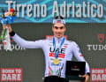 Juan Ayuso, Sieger der 1. Etappe bei Tirreno-Adriatico 2024