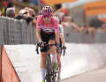 Marlen Reusser (Movistar) verlor ihr Rosa Trikot auf der Etappe.