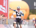 Liane Lippert (Team Movistar) gewinnt die Schlussetappe des Giro d’Italia Women 2025. Foto: Getty Images / Massimo Paolone