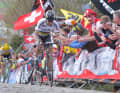Flandern-Rundfahrt 2016: Peter Sagan hängt mit Sep Vanmarcke seinen letzten Begleiter am Paterberg ab ...