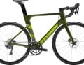 Die günstigste Ausführung des SystemSix mit mechanischer Ultegra und weniger aerodynamischen Fulcrum Racing 400 DB-Laufrädern kostet 3.999 Euro.