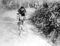 Nach ihm ist das Rennen benannt: Alfredo Binda. In den 1920er und 30er Jahren zählte er unter anderem mit fünf Siegen beim Giro d'Italia zu den erfolgreichsten Radsportlern der Welt.