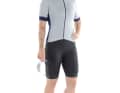 Der Stoffmix vom Café du Cycliste fühlt sich relativ fest an 