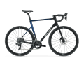 Das Basso Astra gibt's entweder mit elektronischer Schaltgruppe von Shimano (105 Di2, Ultegra Di2) und SRAM (Rival eTap, Force eTap) oder mechanischer Schaltgruppe von Campagnolo (Chorus).