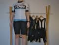 Beim Rollentraining ein Radtrikot anziehen....