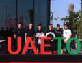 Die UAE Tour 2023 lockt einige Stars des Profi-Radsports an, wie hier zu sehen (von links nach rechts): Dylan Groenewegen, Elia Viviani, Remco Evenepoel, Adam Yates, Pello Bilbao und Mark Cavendish