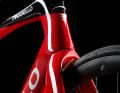 Gabel und Rahmen des Pinarello X lassen Platz für bis zu 32 Millimeter breite Reifen. Gelistet ist die Neuheit mit Pirellis Allround-Reifen P7 Sport.