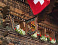 Der mehr als 250 Jahre alte Gasthof Bären in Gsteig zeigt die Schnitzkunst des Saanenlands