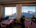 Den Frühstücksraum des Rifugio Auronzo teilt sich der Radler eher mit Kletterern und Wanderern.