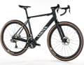 Mit seinen 8,2 Kilogramm zählt das Canyon Grail in der CFR-Variante zu den leichtesten Gravelbikes. Im TOUR-Test 2023 war kein anderer Geländespezialist leichter.