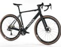 Nachdem die erste Generation die Rennrad-Welt wegen des markanten Doppellenkers gespalten hat, kommt der Nachfolger mit einem aerodynamisch optimierten One-Piece-Cockpit.