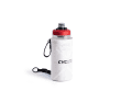 Auch eine Flasche findet Platz in der Food Pouch.