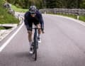 Seine Rennpremiere feierte das neue Dogma F bei der Dauphine. Neun Tage vor der Tour de France stellt Pinarello den überarbeiteten Race-Allrounder auch offiziell vor.