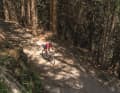 Die Gravel-Transalp lebt vom steten Wechsel der Strecken, Landschaften und Herausforderungen – und von Pausen, die neue Kräfte mobilisieren